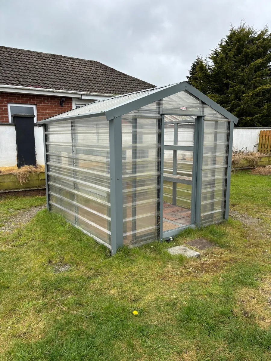 Adman greenhouse - Image 1
