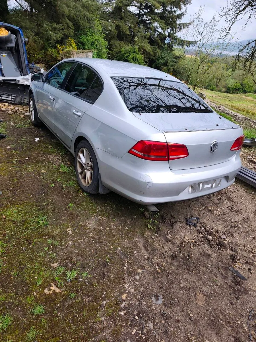 Vw Passat 2012 1.6 tdi - Image 2