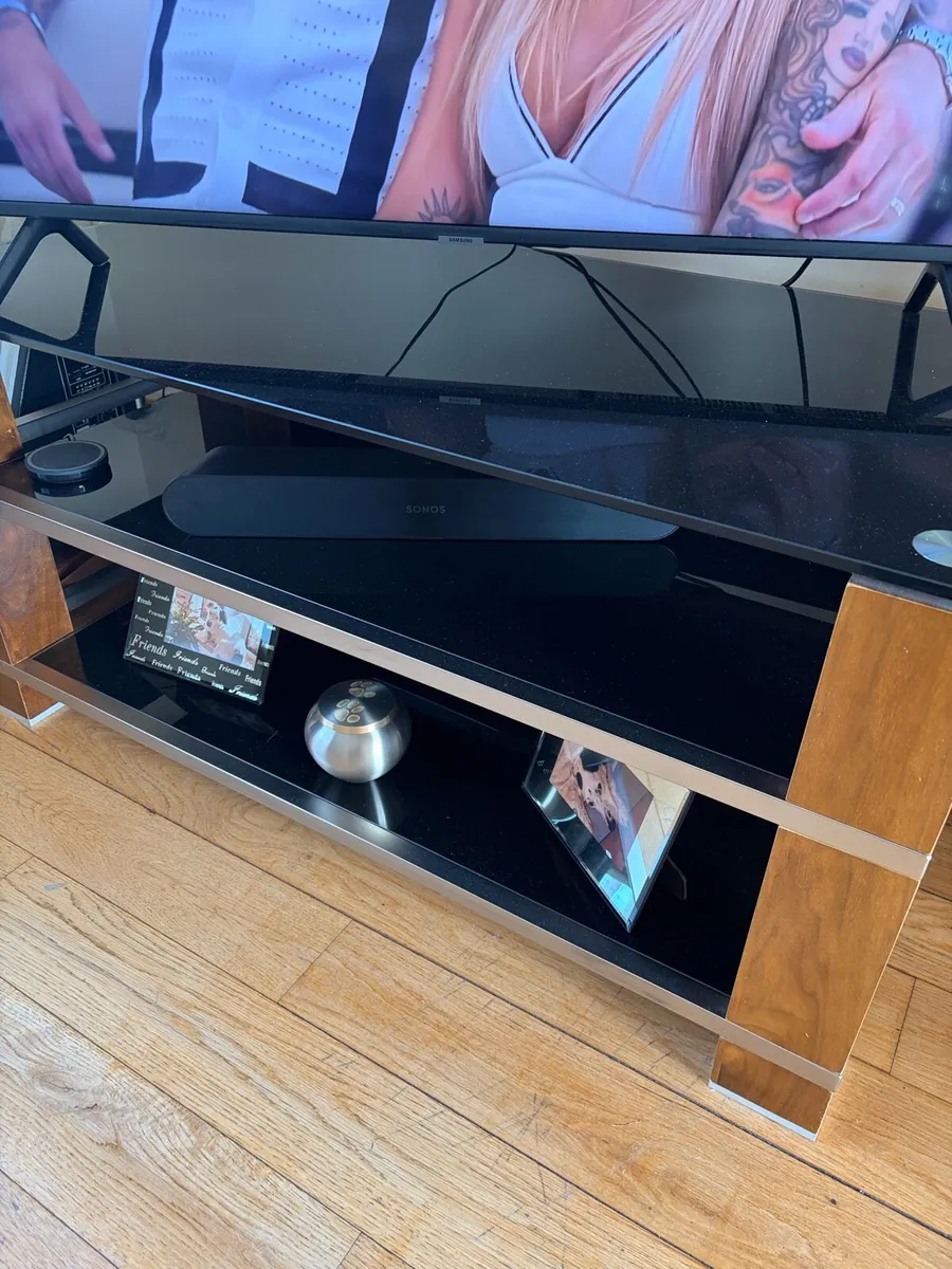Glass table - Image 3