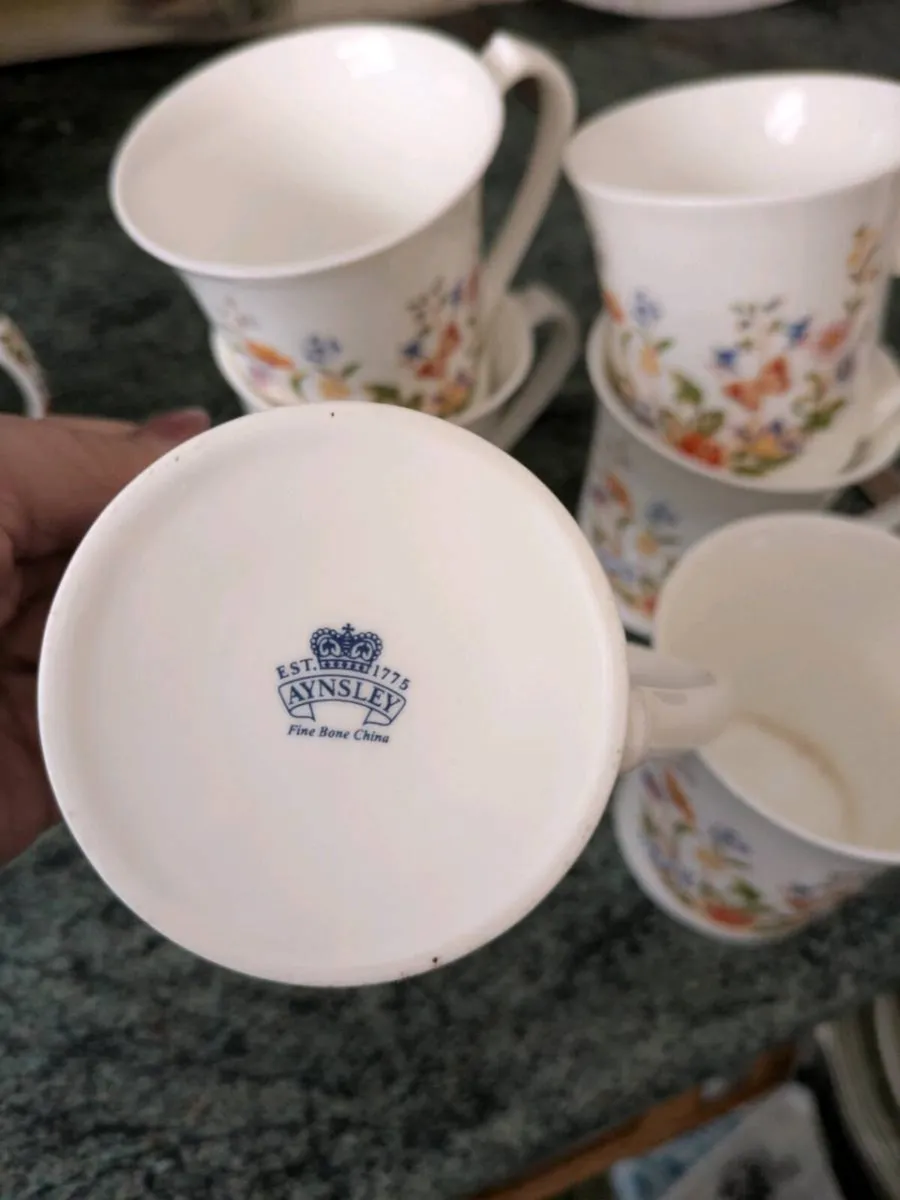 Aynsley Mugs x 6 - Image 3