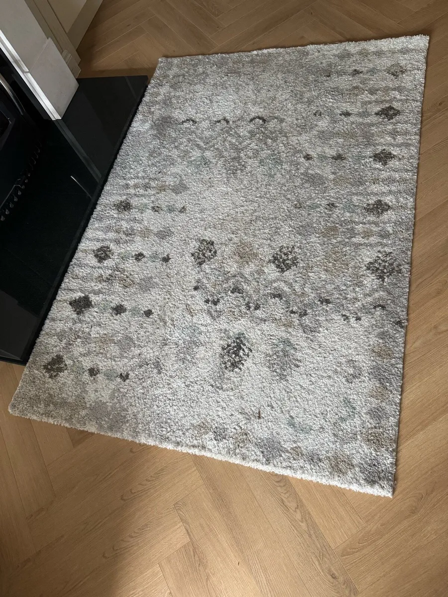 Rug - Image 2