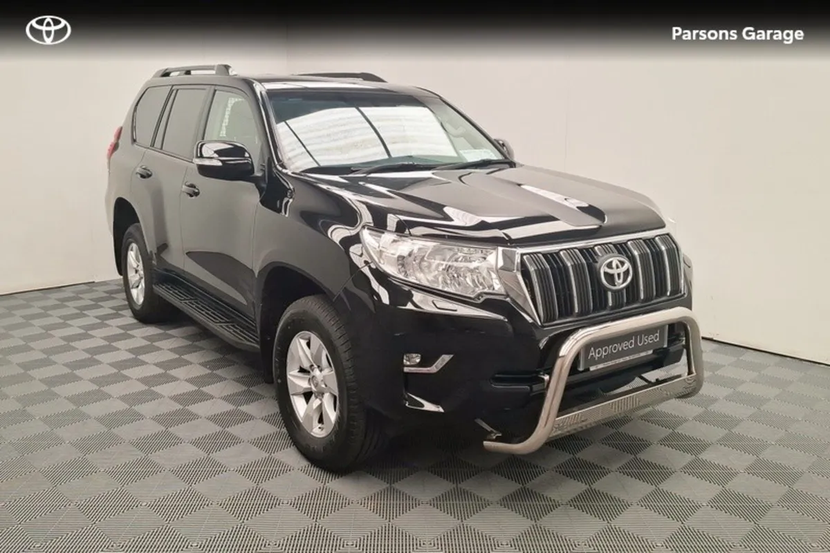Toyota Land Cruiser LAND CRUISER LWB COMM A/T - Image 1