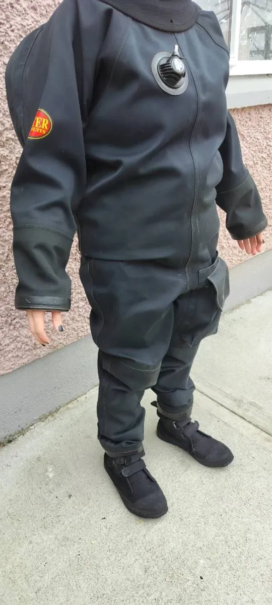 Otter scuba diving drysuit - Image 1