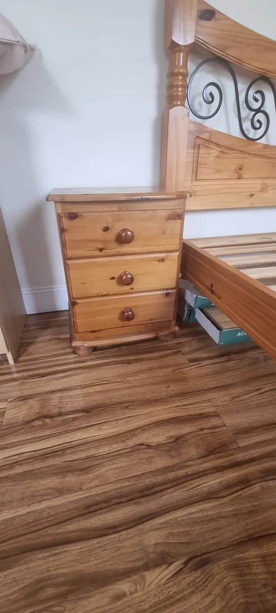 Pine locker