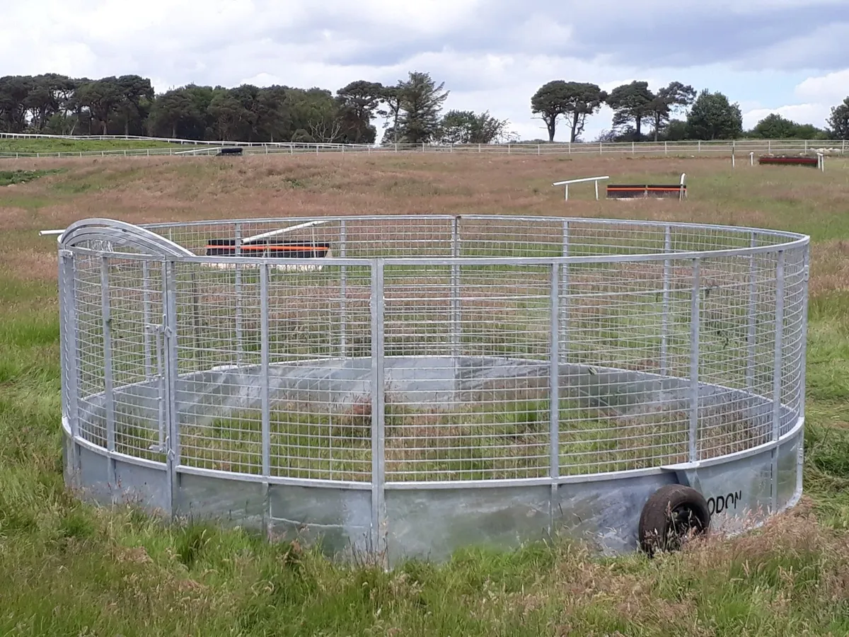 Towable Field Pens - Image 2