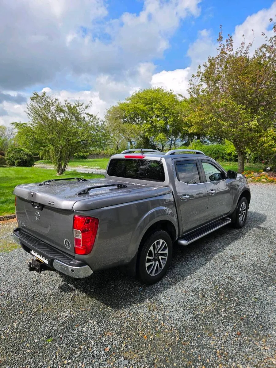 Nissan navara tekna tax and test - Image 4