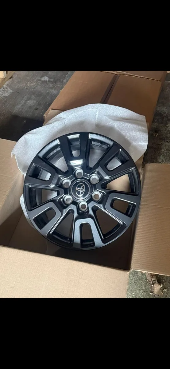 2026 landcruiser alloys - Image 2