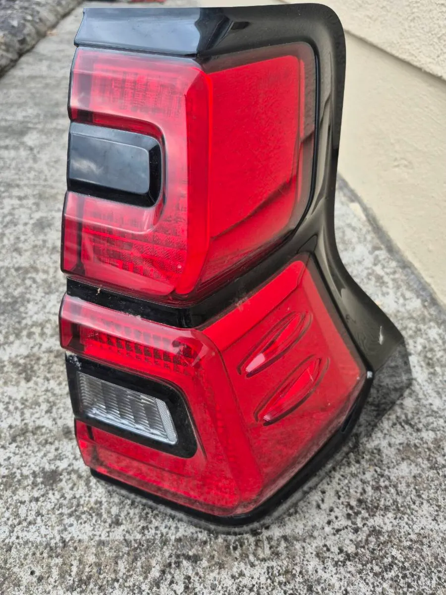 Tail light