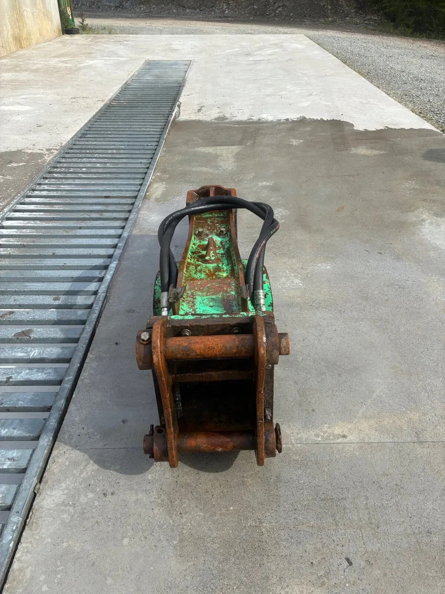 Hammer - Image 2