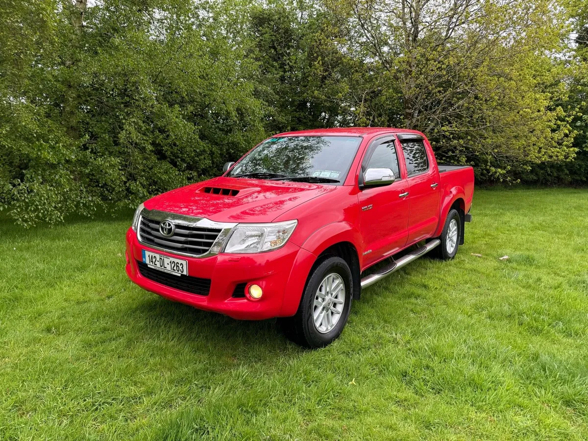 Toyota Hilux 3.0 Invincible - Image 2