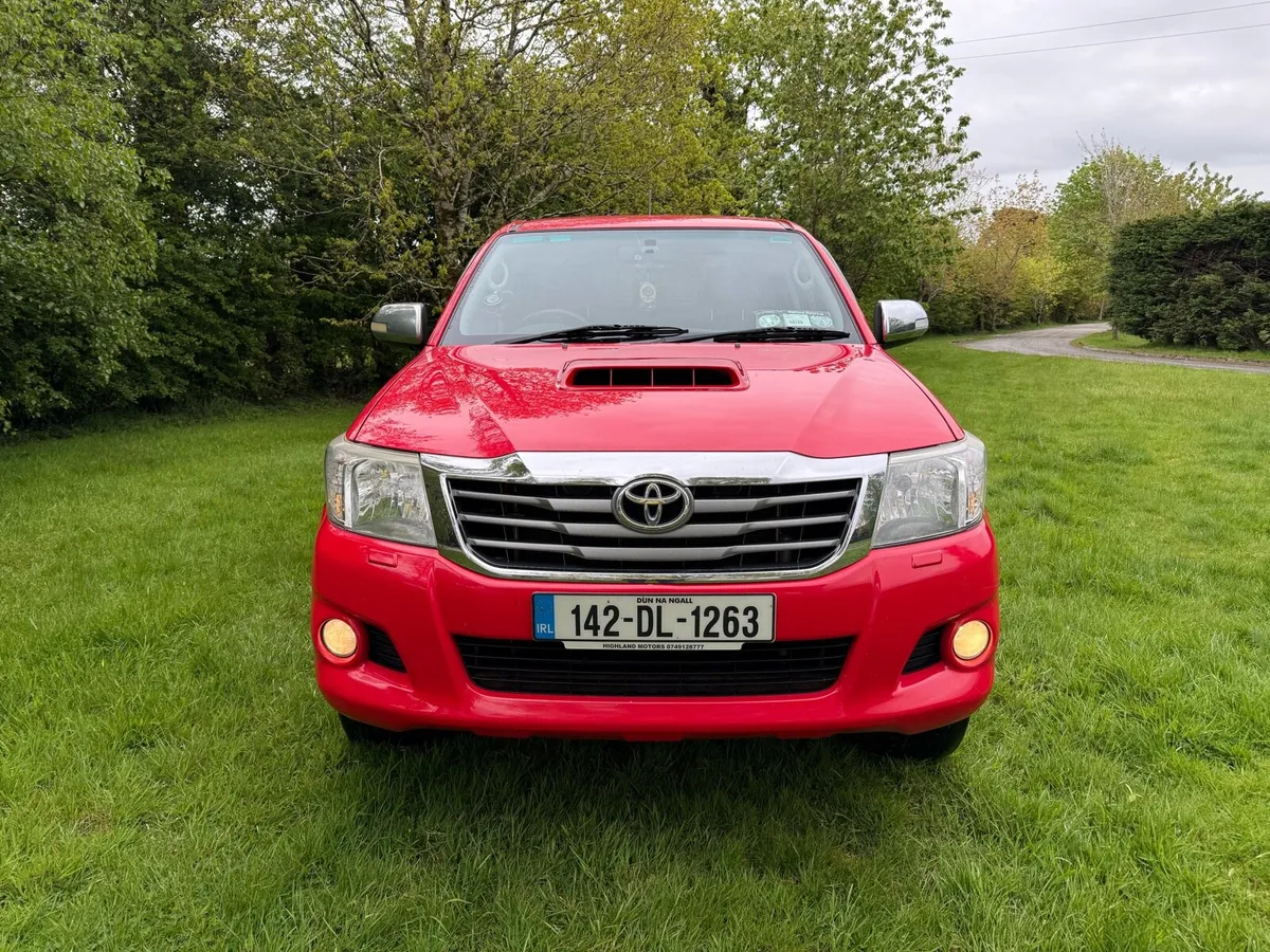 Toyota Hilux 3.0 Invincible - Image 3