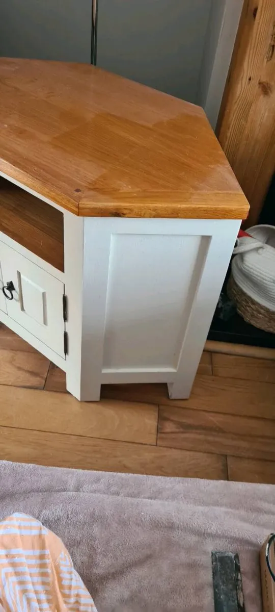 Corner TV unit - Image 1