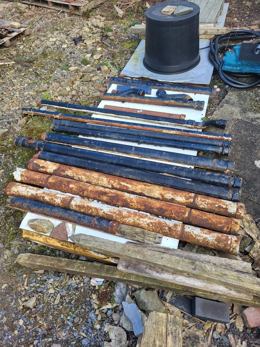 Cast Iron Gutters, Downpipes, Bends & Outlets - Image 4