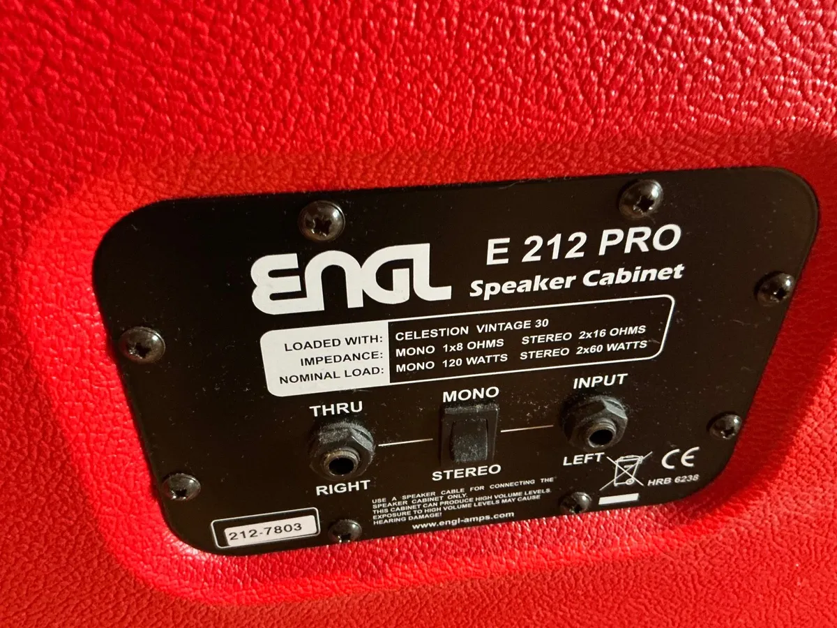 Engl 2x12 guitar cabinet on Engl wheels - Image 4