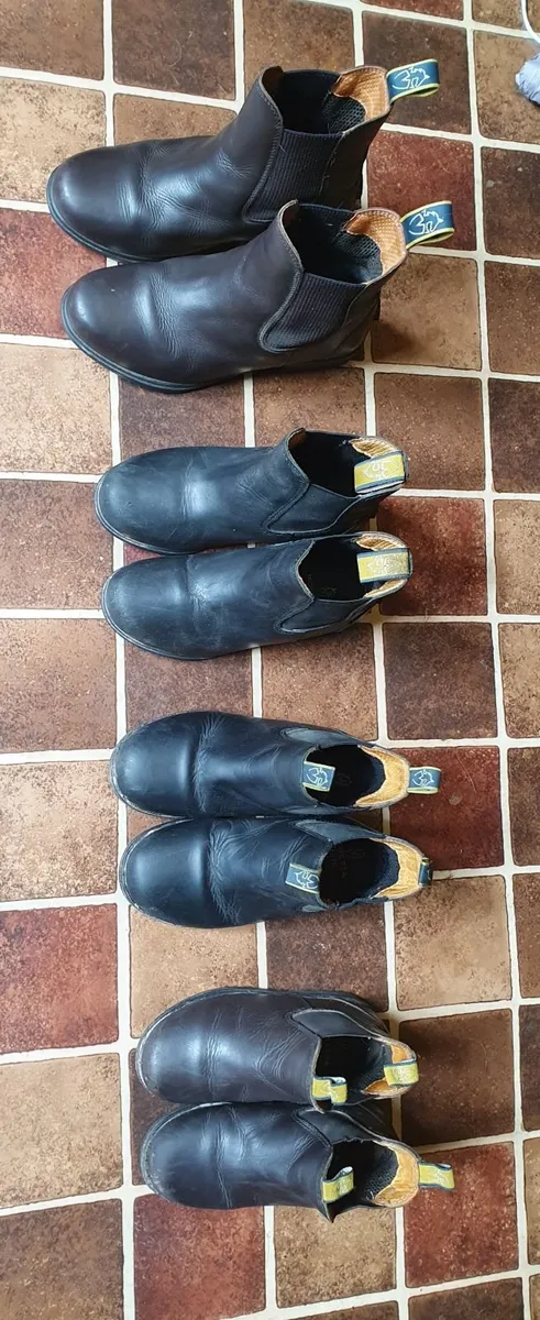 Child's jodhpur boots - Image 1