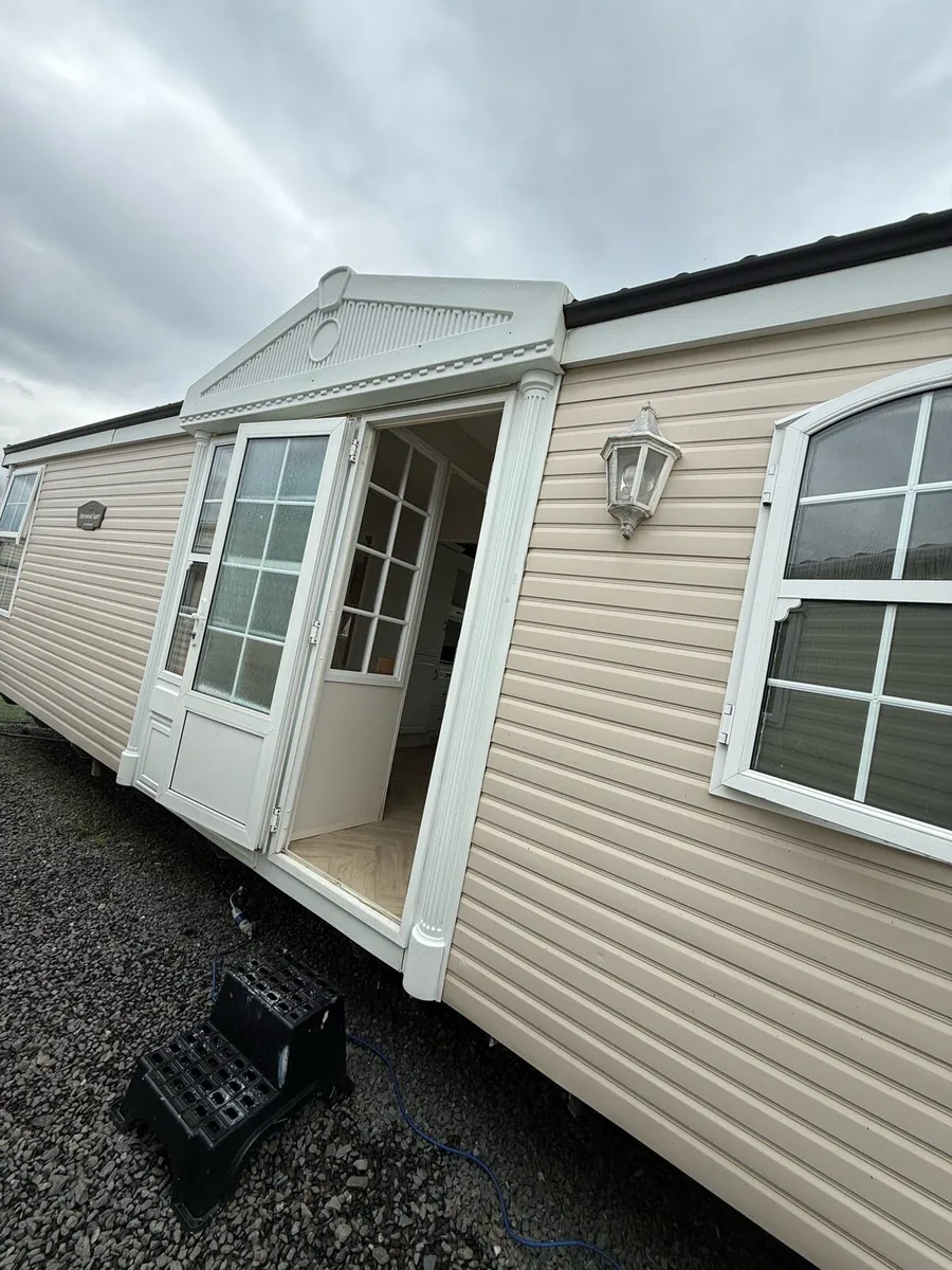 Atlas sherwood 39-12.6 At TPS caravan sale - Image 2