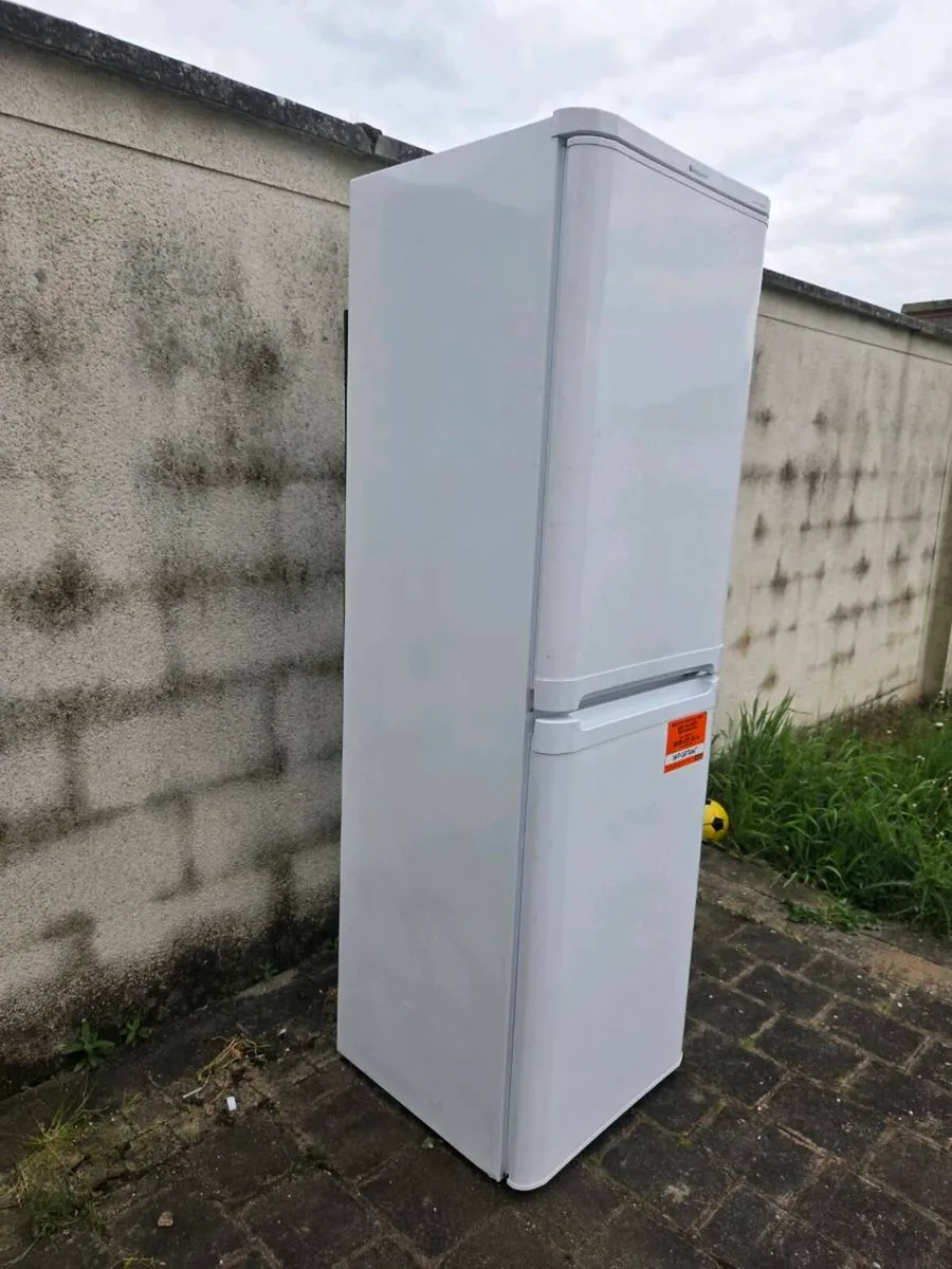 Hotpoint fridge freezer - Image 2