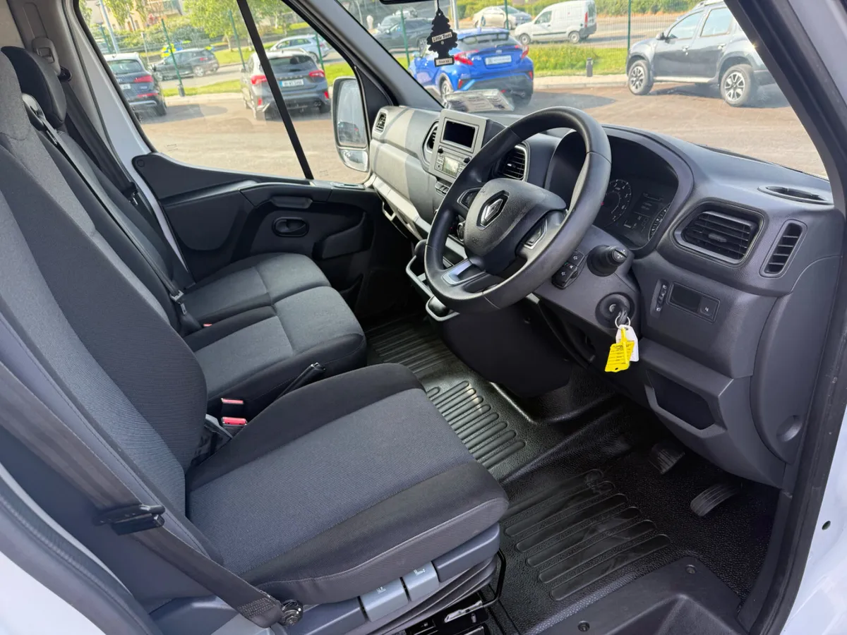 2022 Renault Master 2.3DCI 150BHP AUTO - Image 3