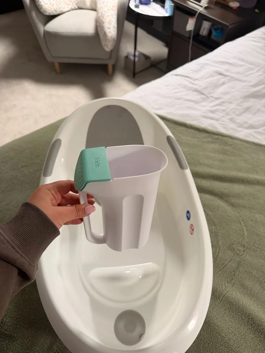 Baby baths & Jug - Image 4