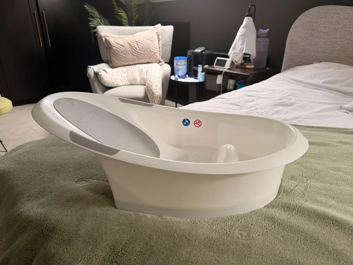 Baby baths & Jug - Image 1