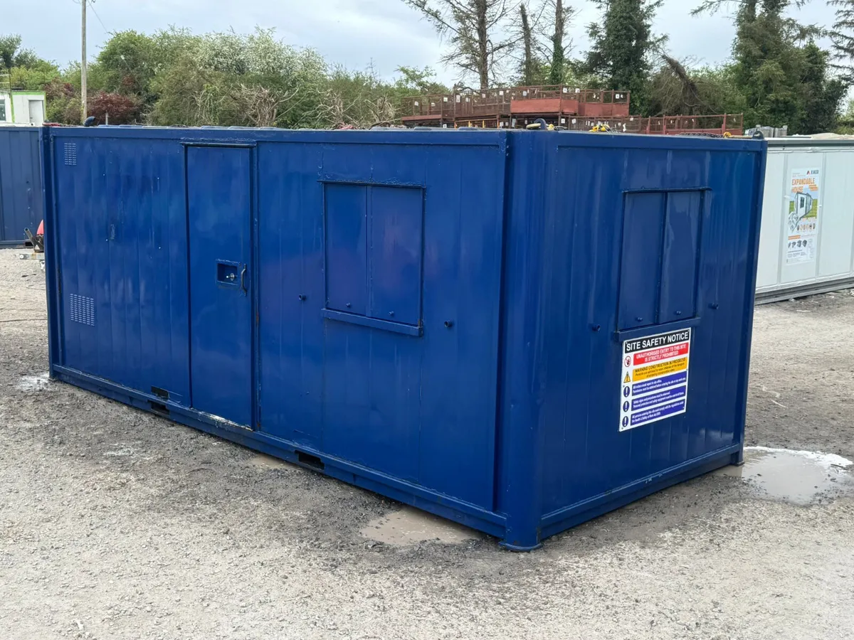 20 x 8 Welfare Unit - Image 2
