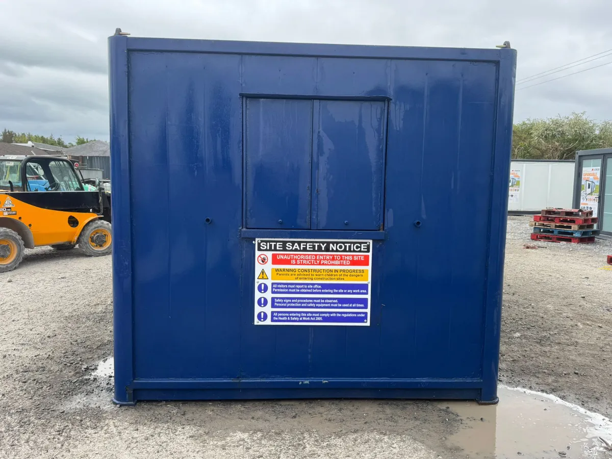 20 x 8 Welfare Unit - Image 3