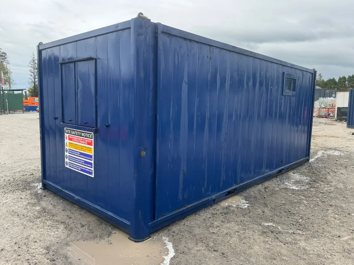 20 x 8 Welfare Unit - Image 4
