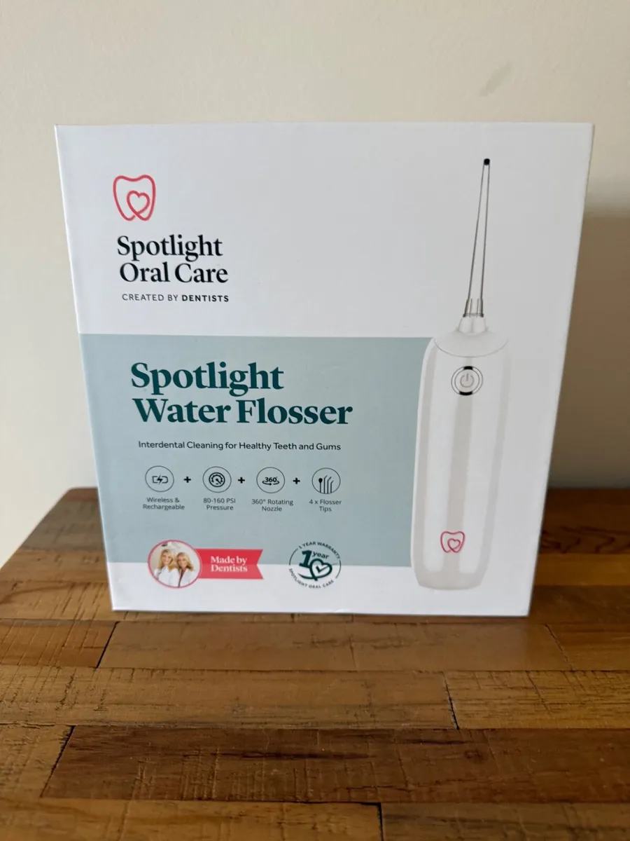 Spotlight Oral Care White Water FLOSSER, brand new - Image 1