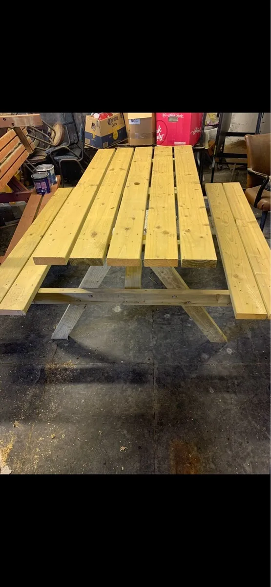 Picnic benches - Image 1