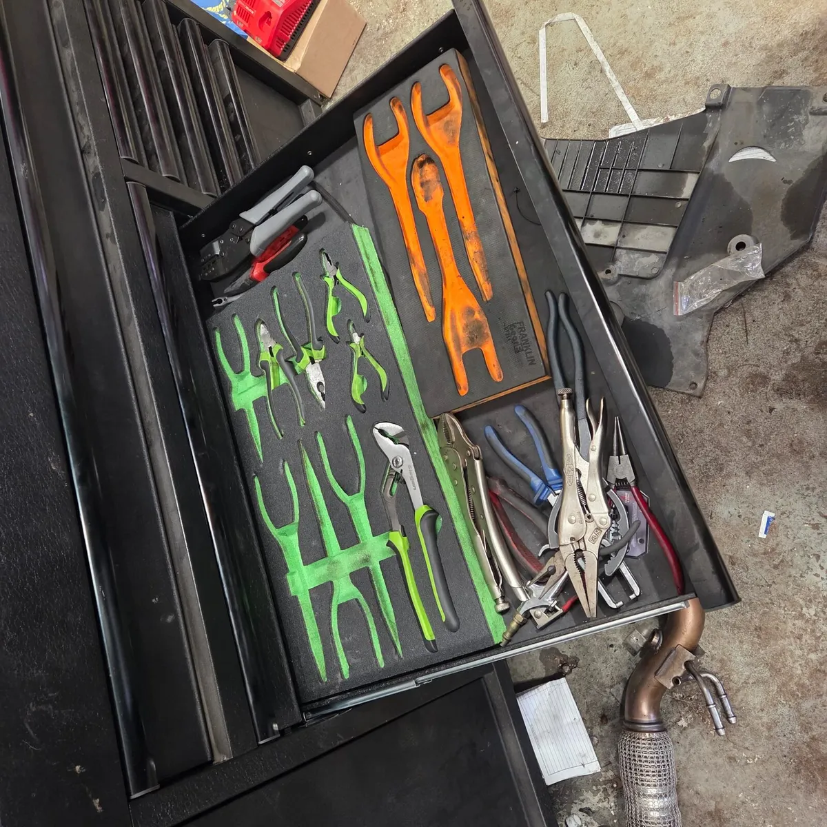 Tool Box W/ Tools *No Power Tools* - Image 3