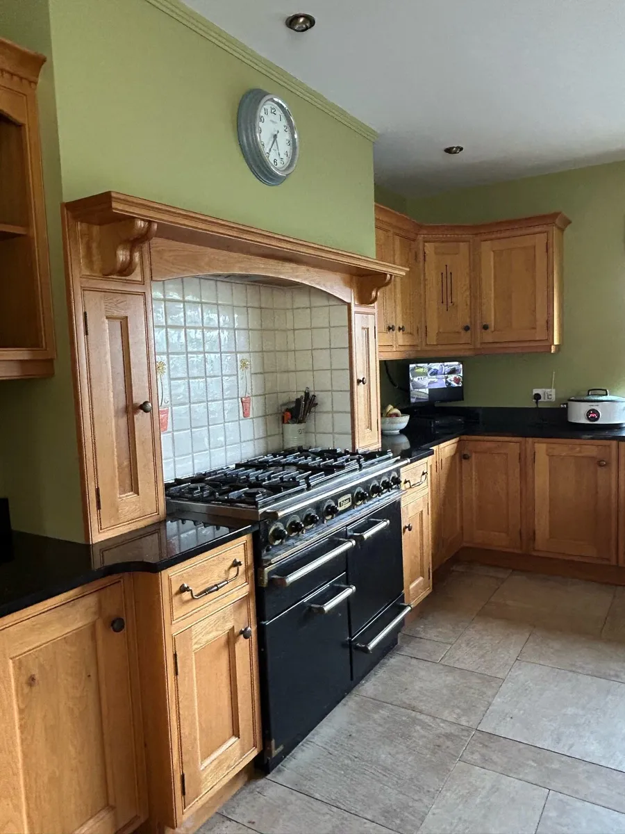 Greenhill Kitchen - Image 2