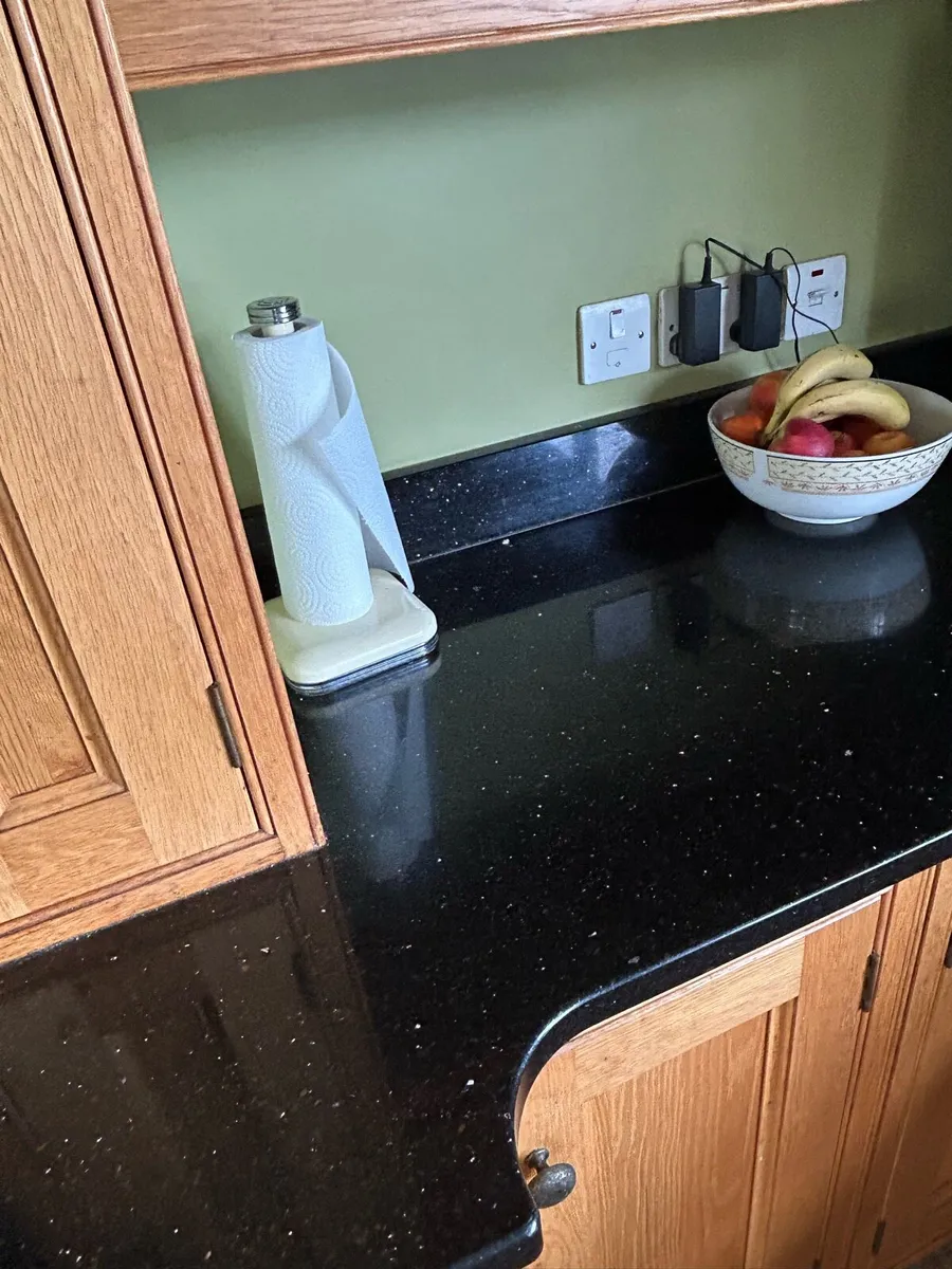 Greenhill Kitchen - Image 4