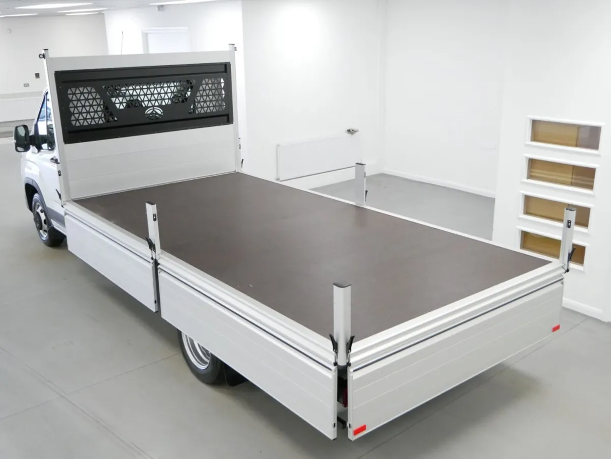 2026 Maxus Deliver 9 Dropside Van - Image 3