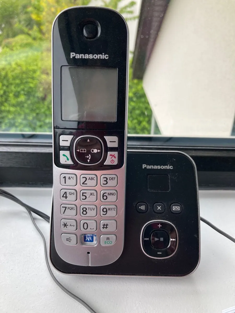 Cordless Phone with Answering Machine - Image 1