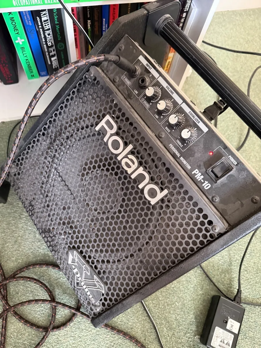 Roland TD-3 drum kit + V-drums PM-10 drum monitor - Image 3