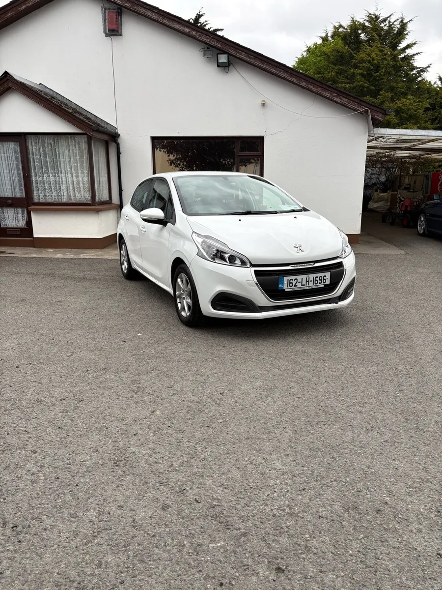 2016 Peugeot 208 - Image 1