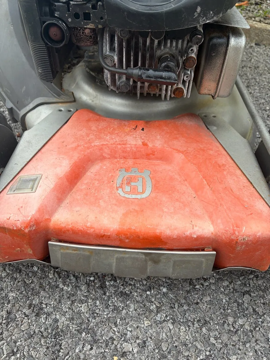 Husqvarna lawnmower - Image 4