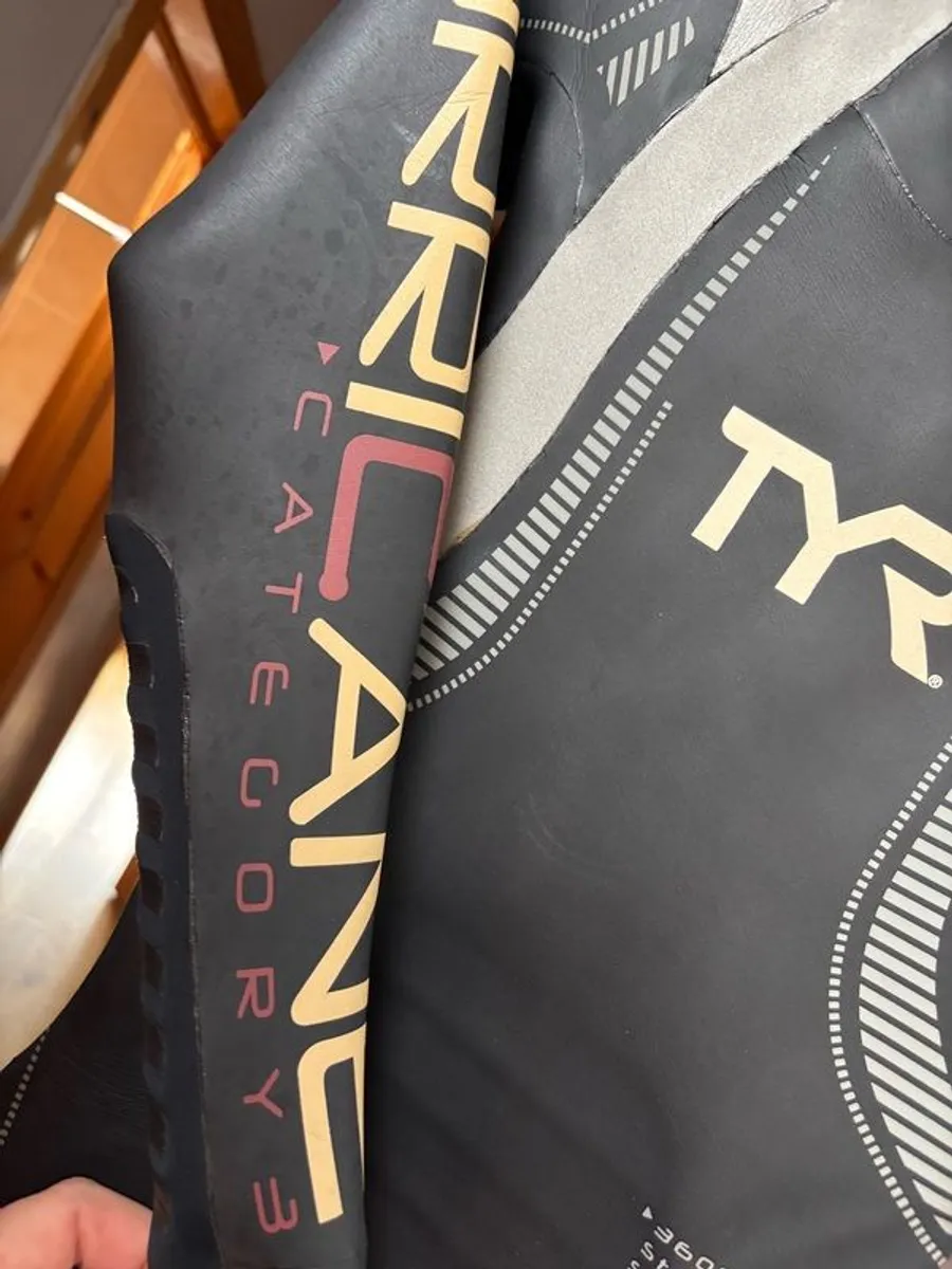 TYR Female Triathlon wetsuit - Image 2