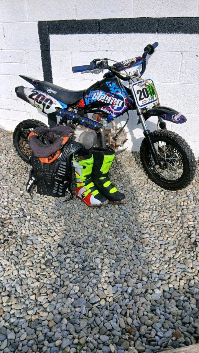 Stomp Juicebox 110cc+Boots+Gear - Image 1