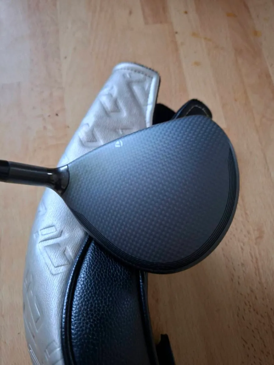Taylormade Qi35 Max fairway 7 wood - Image 4