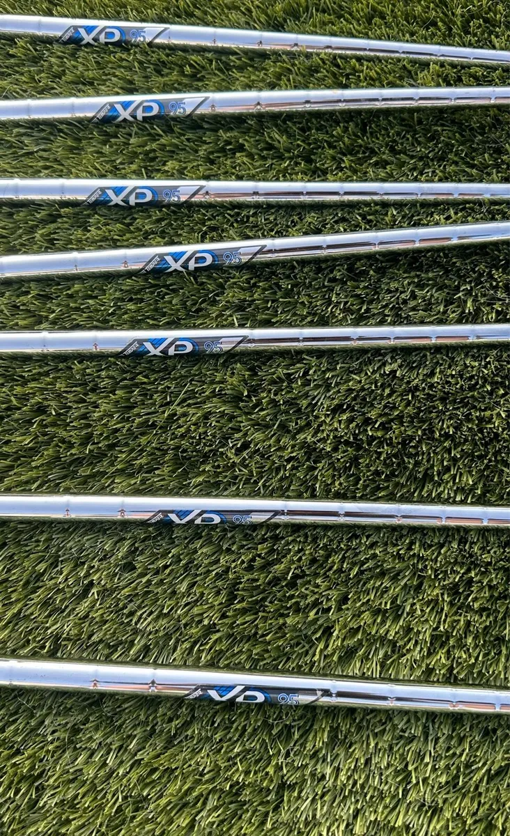 Callaway rogue irons 5-Sw - Image 4