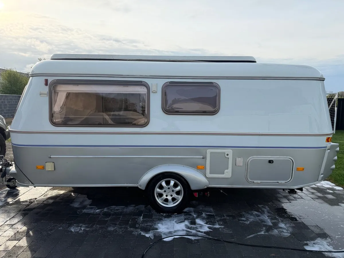 Hymer Eriba 550GT - Image 4