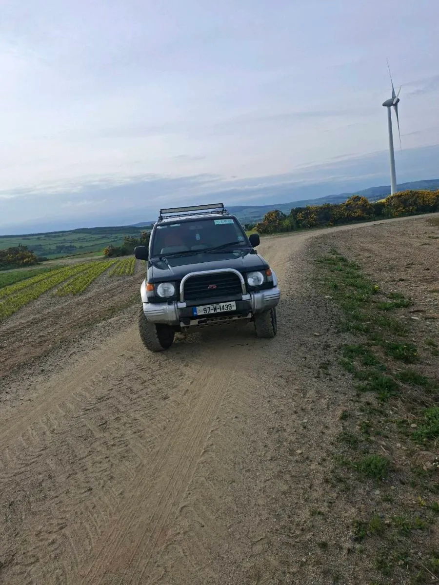Mitsubishi pajero - Image 4