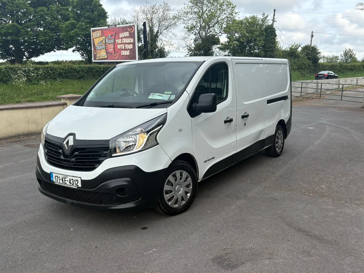 2017 Renault Traffic Doe 10/26 tax 5/26 - Image 2