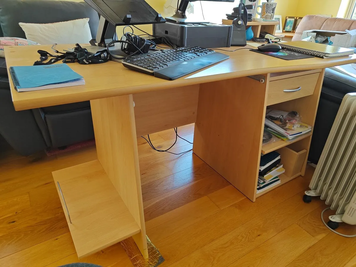 Desk - Image 2