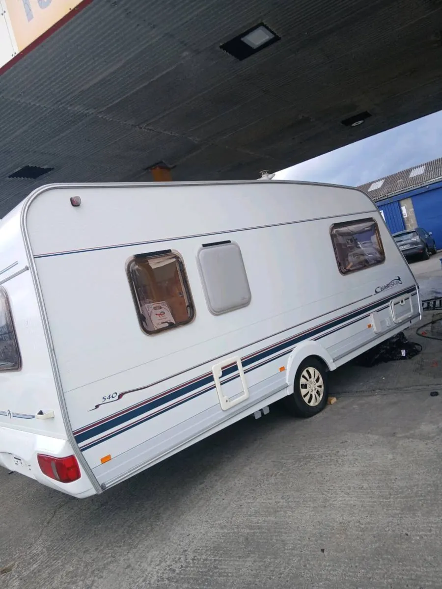 Swift charisma 540 caravan 5 berth - Image 1