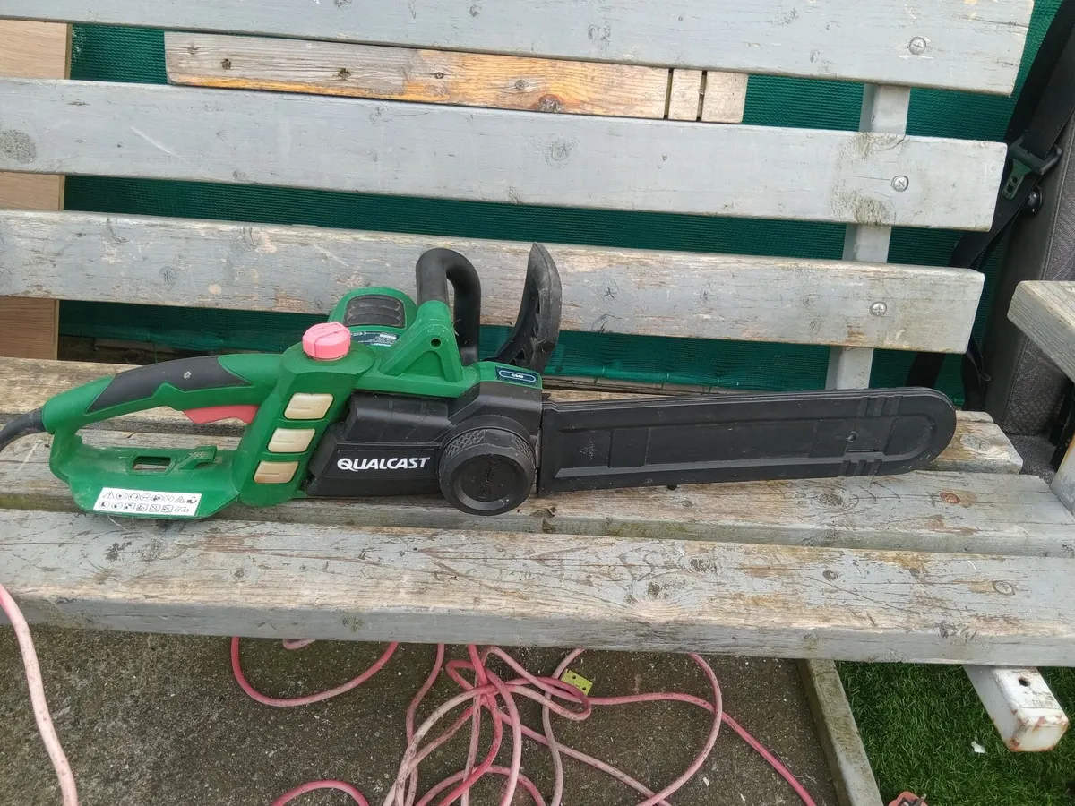 Qualcast Electric chainsaw - Image 1