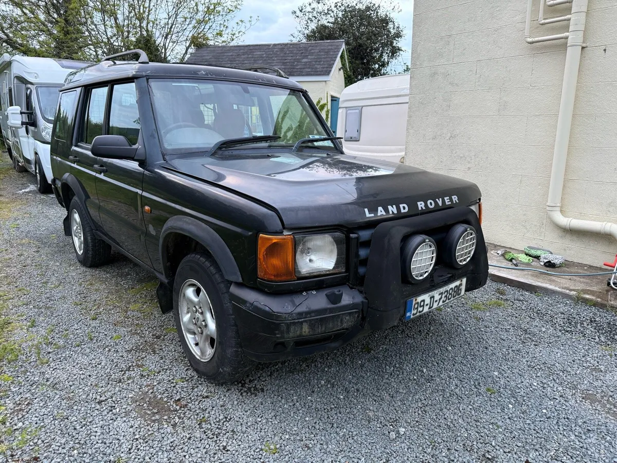 Land Rover Discovery - Image 1