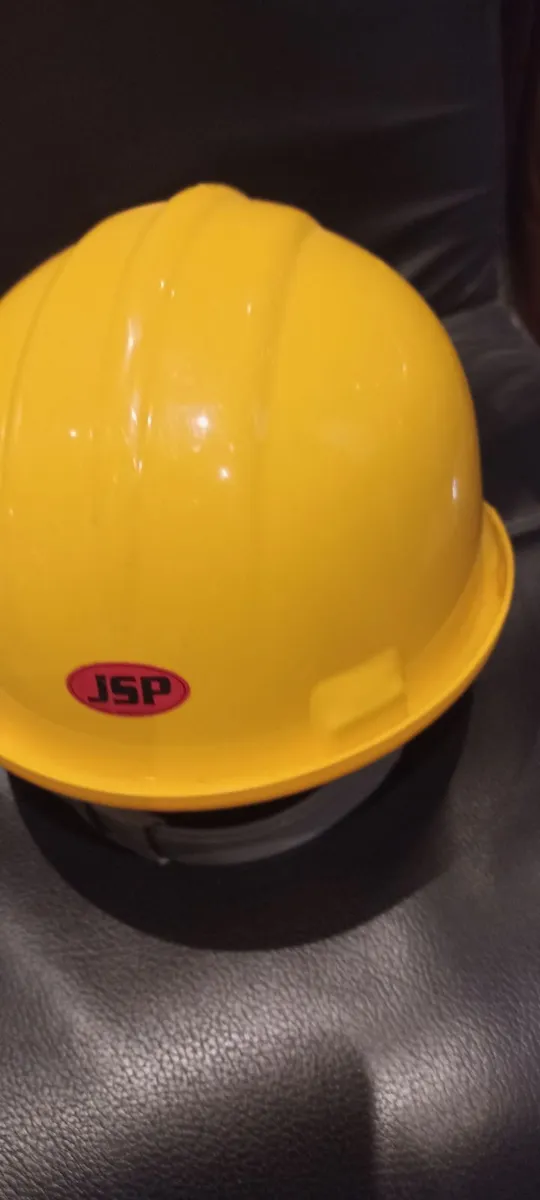 Site Safrty Helmet - Image 1