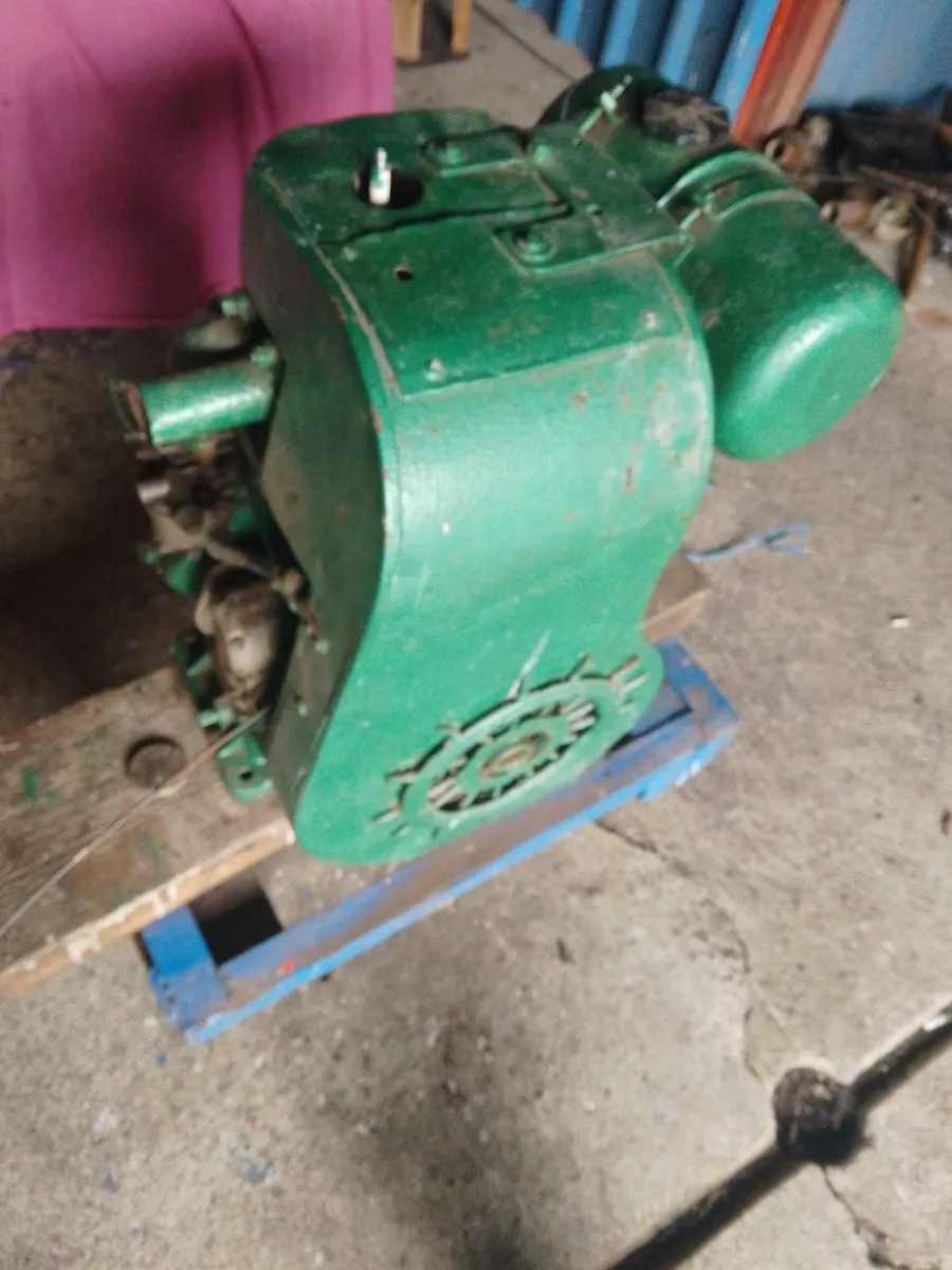 Vintage engine - Image 3
